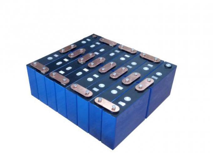 Batterie ad alta scarica EV 3.2V 100Ah Lifepo4 Batterie 120Ah 1