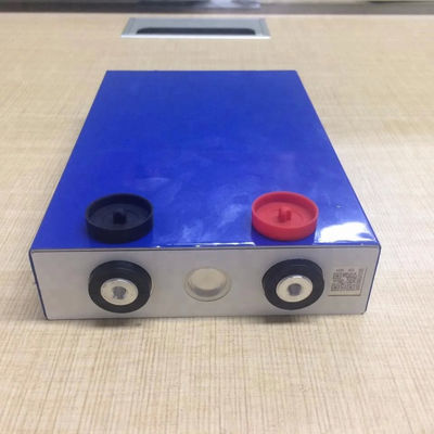 Cello di batteria solare Lifepo4 Li-Ion di grado AA 3.2V 87Ah per sistemi solari