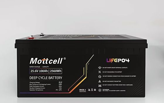 Batteria al litio a ciclo profondo da 24 V 25.6 V 100 ah Batteria solare al litio al fosfato di ferro