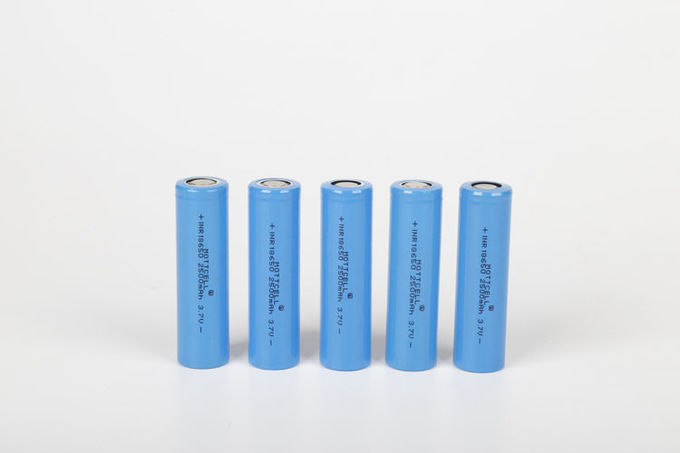 3.2V 18650 batteria al litio di ferro LIFEPO4 batteria cilindrica 2